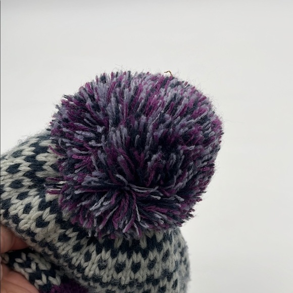 Outdoor Research Purple Striped Knit Pom-Pom Beanie One Size - Picture 4 of 5